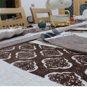 Floral Hive Stem Brown Table Cover - Image 4